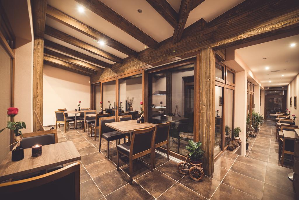 Penzion Víno Hruška Blatnička Exterior foto